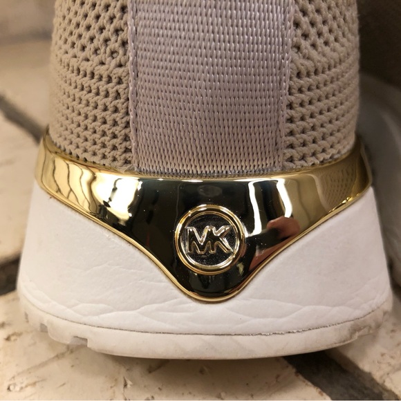 🤑PRICE DROP🤑  Michael Michael Kors Bodie Slip On Sneakers - Picture 5 of 11